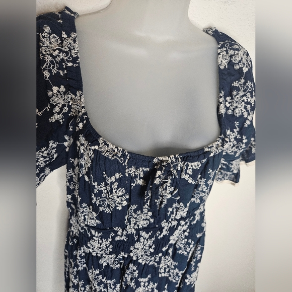 Altar'd State Boho Embroidered Ditsy Floral Puff Sleeve Tiered Midi Dress L - Picture 5 of 12